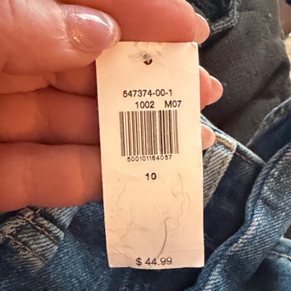 Old Navy Medium Wash Higher Rise Flare Jeans - Picture 6 of 6